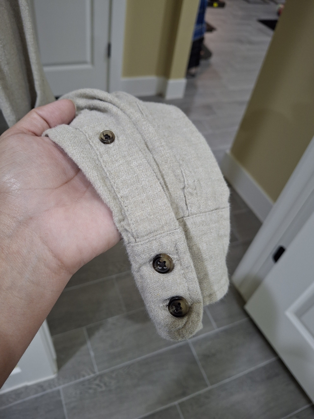 Mutual Weave Button-Up - Picture 4 of 5